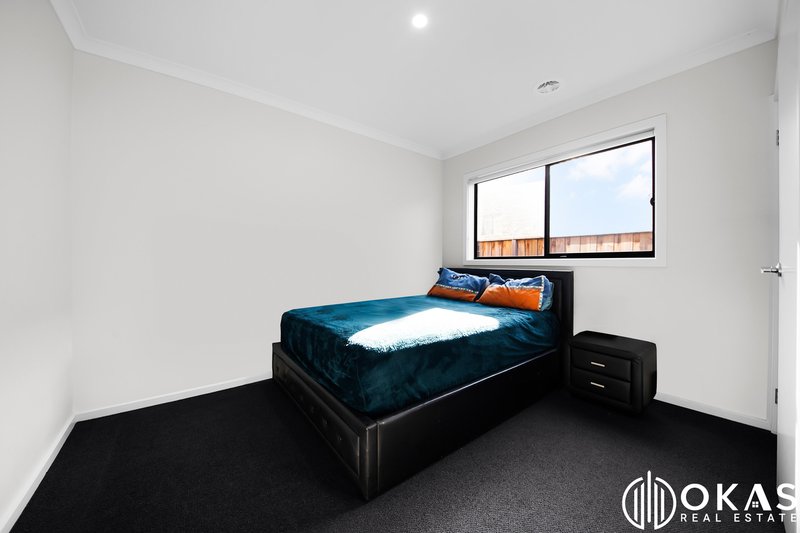 Photo - 17 Midpride Street, Tarneit VIC 3029 - Image 10