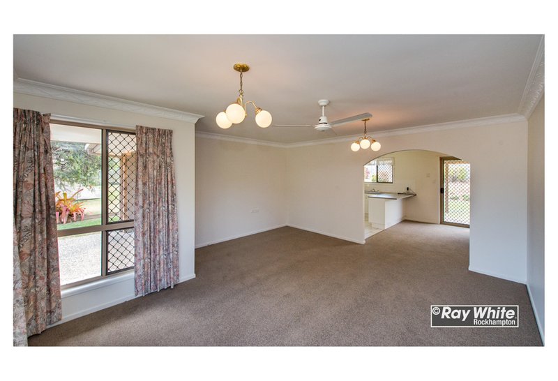 Photo - 17 Milford Avenue, Frenchville QLD 4701 - Image 18