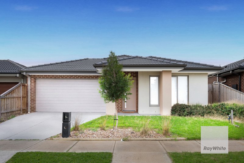 Photo - 17 Milsom Avenue, Fraser Rise VIC 3336 - Image 1