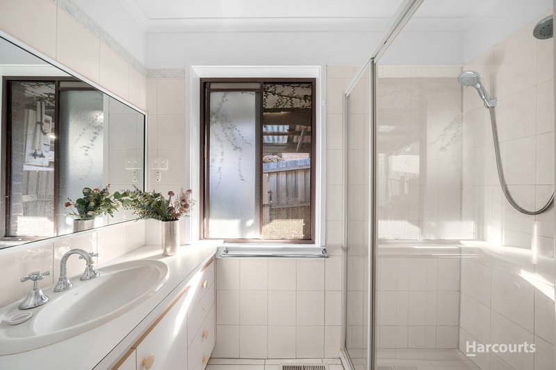 Photo - 17 Minchinbury Drive, Vermont South VIC 3133 - Image 6