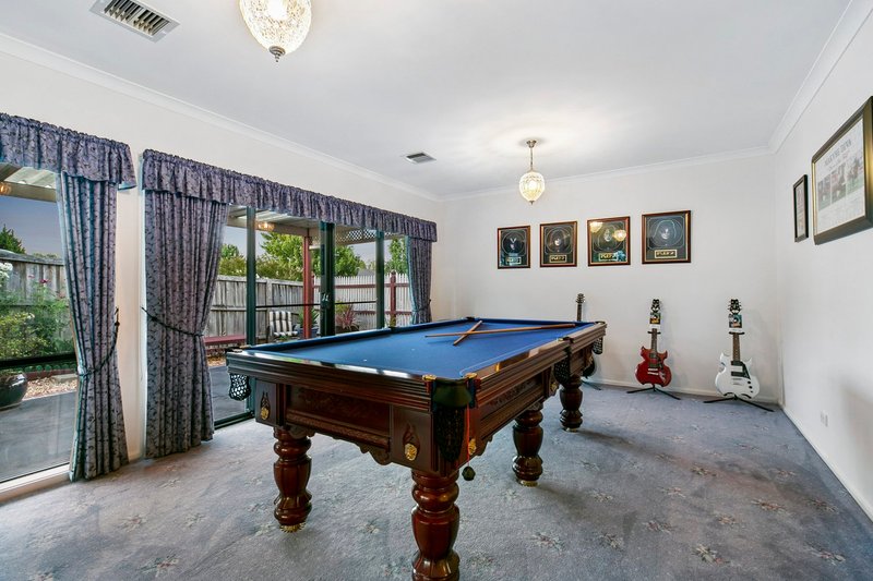 Photo - 17 Minton Walk, Narre Warren South VIC 3805 - Image 9