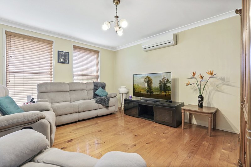 Photo - 17 Miranda Street, South Penrith NSW 2750 - Image 2