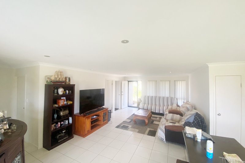 Photo - 17 Monaco Drive, Zilzie QLD 4710 - Image 3