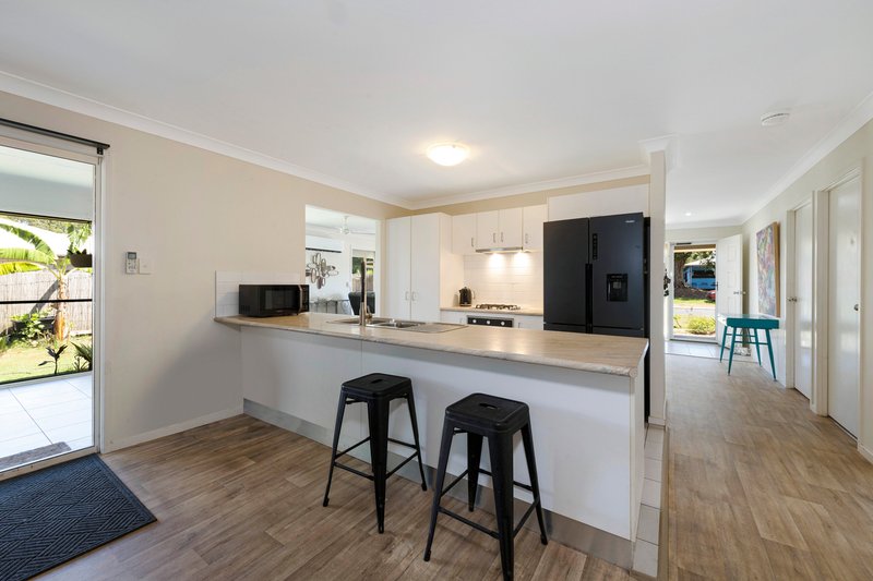 Photo - 17 Monarch Avenue, Moore Park Beach QLD 4670 - Image 9