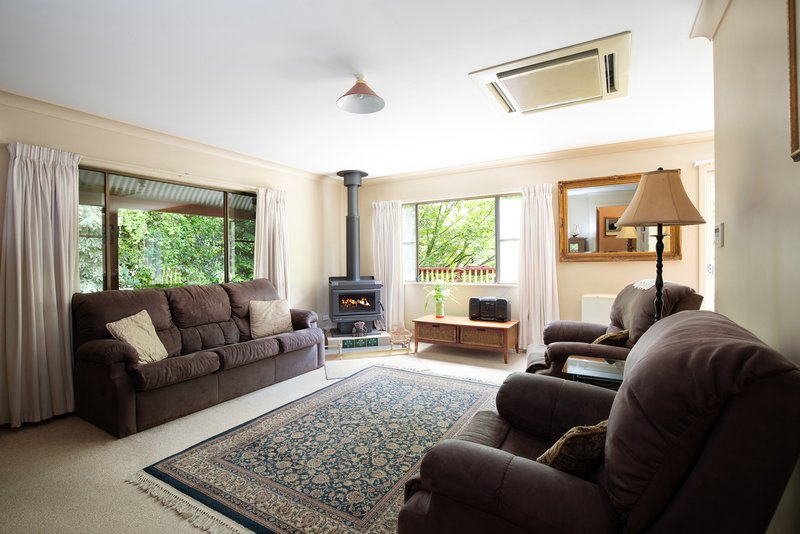 Photo - 17 Monmouth Street, Mount Victoria NSW 2786 - Image 2