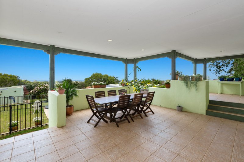 Photo - 17 Monomeeth Avenue, Bilambil Heights NSW 2486 - Image 2