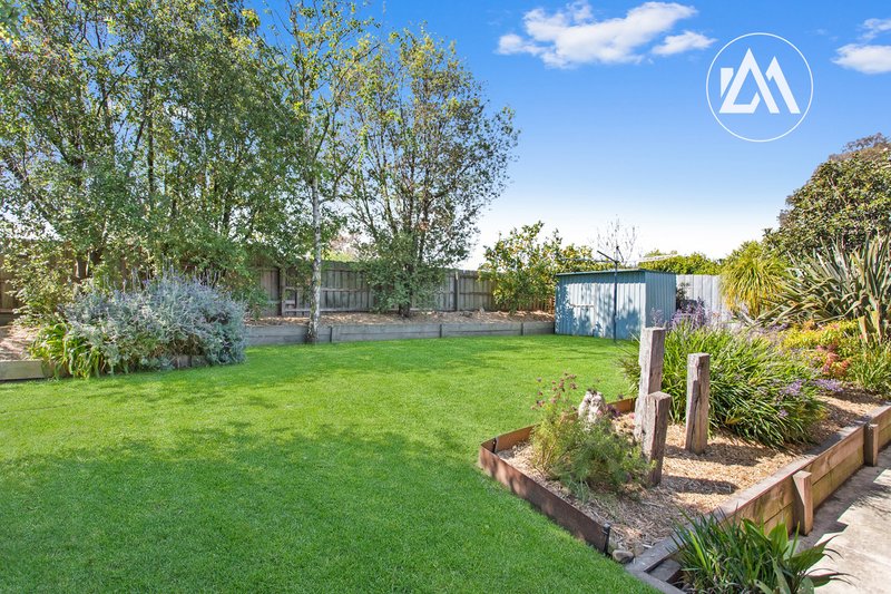 Photo - 17 Monze Drive, Langwarrin VIC 3910 - Image 14