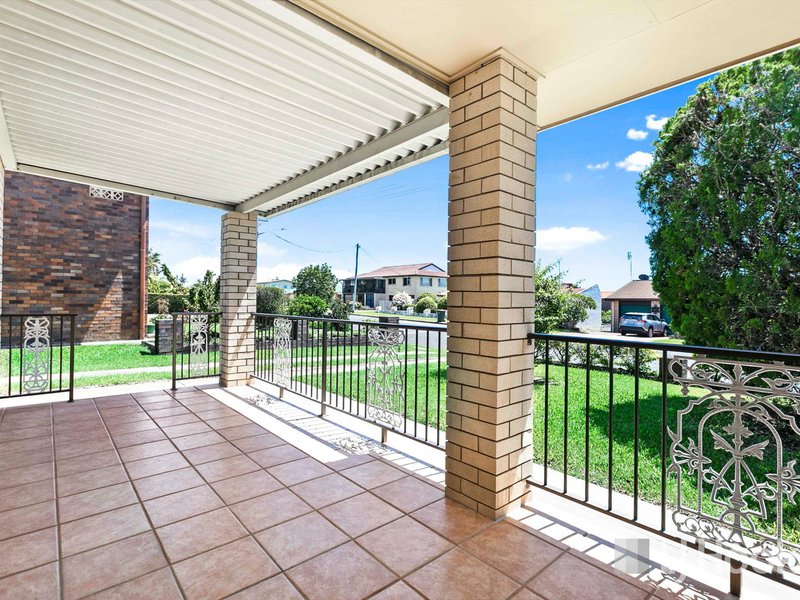 Photo - 17 Moonbi Street, Scarness QLD 4655 - Image 3