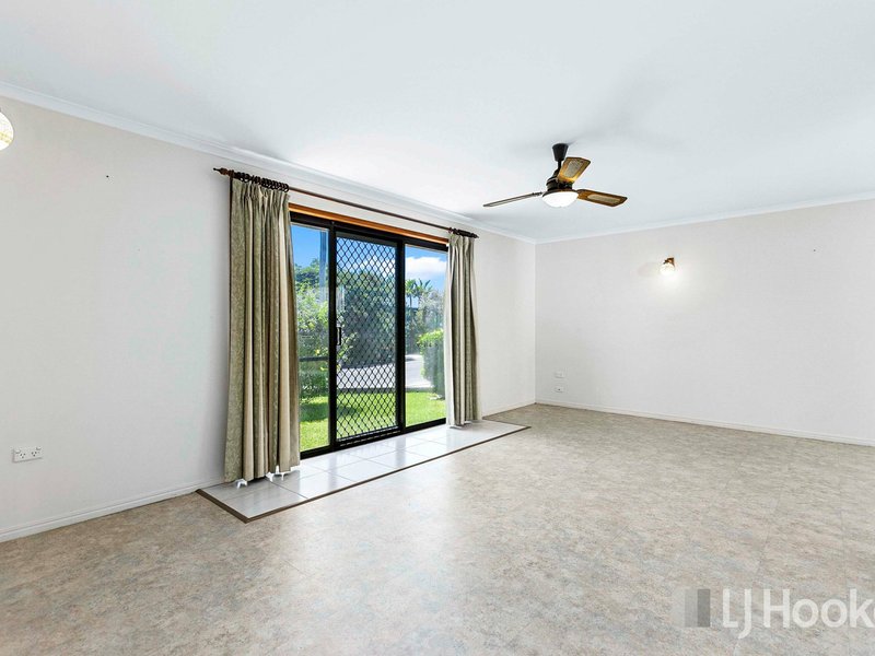 Photo - 17 Moonbi Street, Scarness QLD 4655 - Image 12