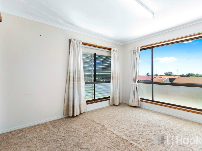 Photo - 17 Moonbi Street, Scarness QLD 4655 - Image 15