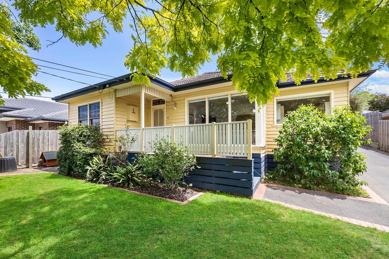 17 Morton Road, Burwood VIC 3125