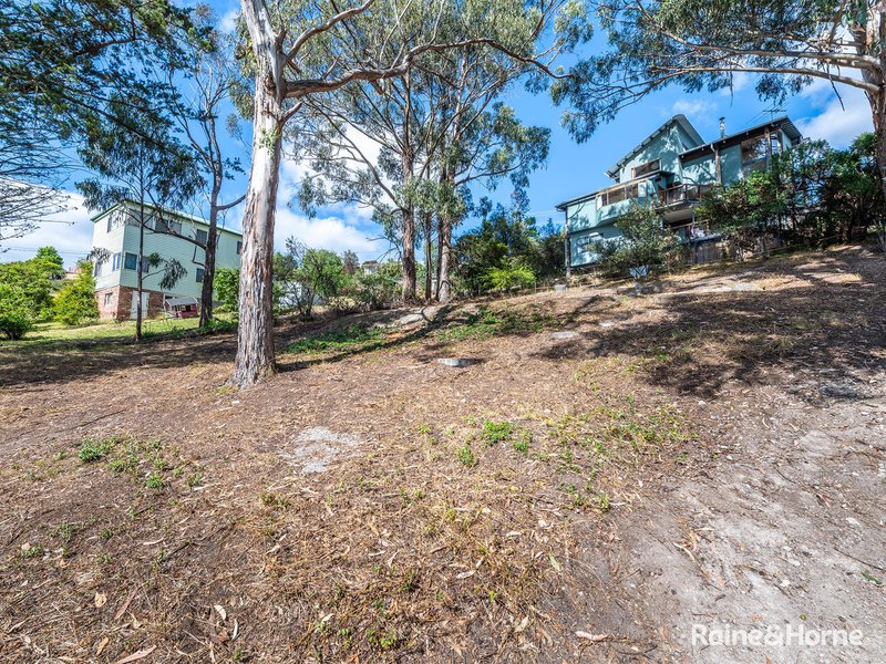 Photo - 17 Mount Royal Road, Kingston Beach TAS 7050 - Image 11