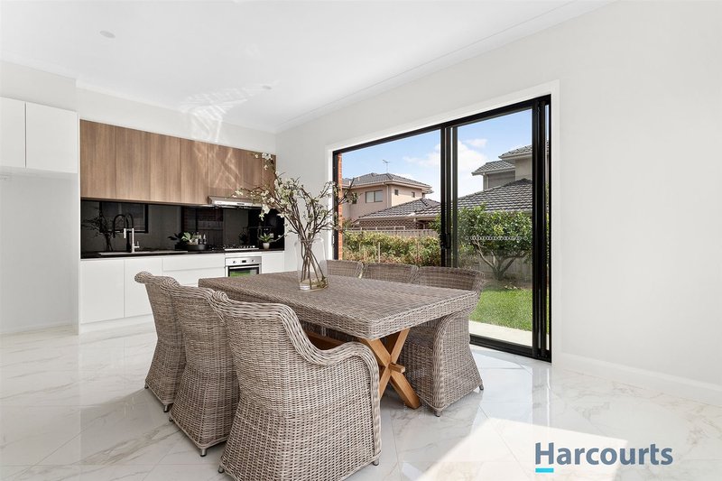 Photo - 17 Mount Street, Glen Waverley VIC 3150 - Image 16