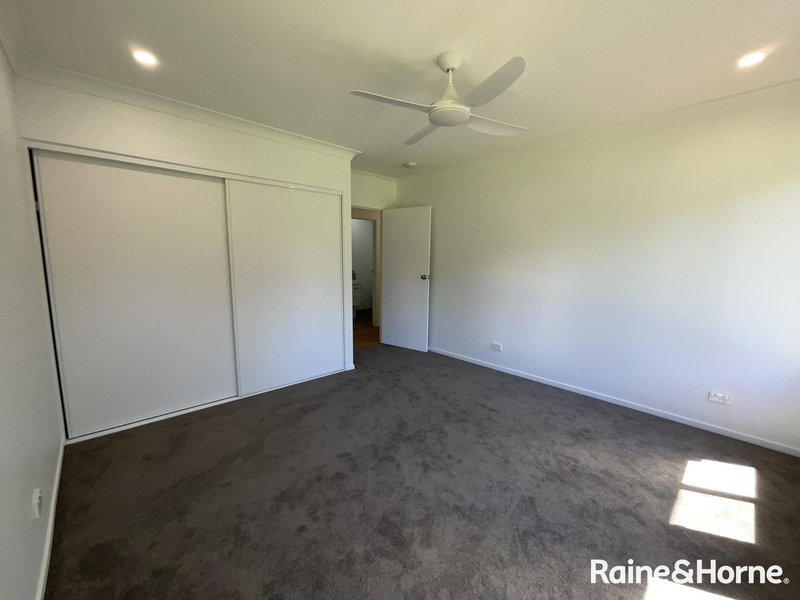 Photo - 17 Mountain View Crescent, Russell Island QLD 4184 - Image 10