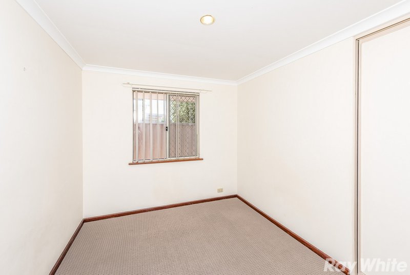 Photo - 17 Mugana Crescent, Waggrakine WA 6530 - Image 14