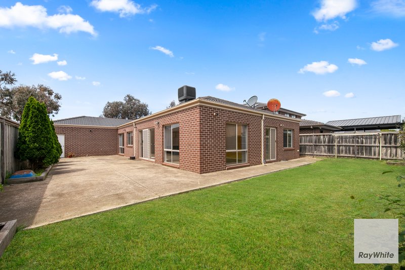 Photo - 17 Muirfield Street, Deer Park VIC 3023 - Image 7