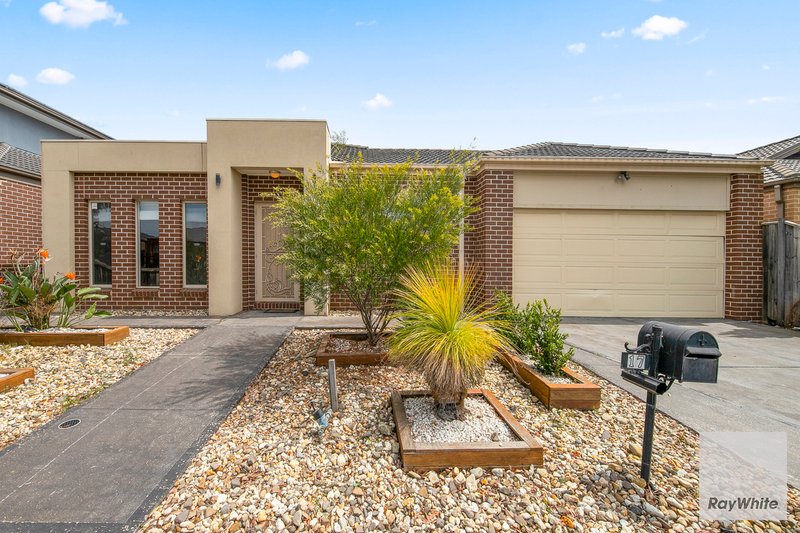 Photo - 17 Muirfield Street, Deer Park VIC 3023 - Image