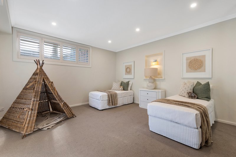 Photo - 17 Murchison Street, St Ives NSW 2075 - Image 8