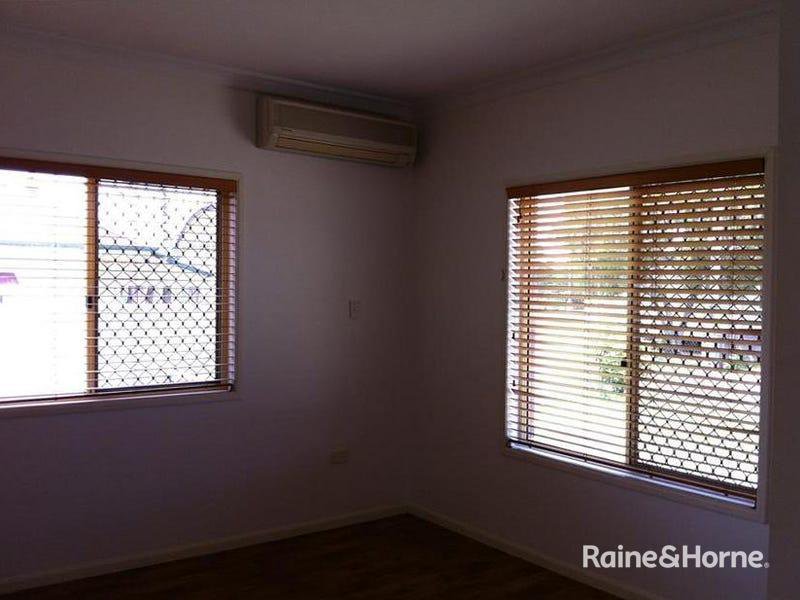 Photo - 17 Myrtle Avenue, Warwick QLD 4370 - Image 3