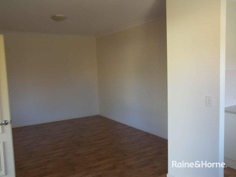 Photo - 17 Myrtle Avenue, Warwick QLD 4370 - Image 5