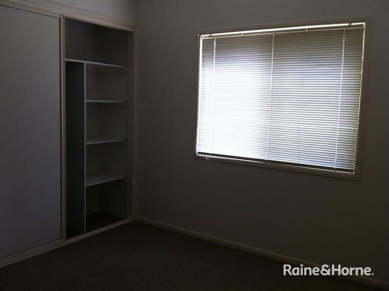 Photo - 17 Myrtle Avenue, Warwick QLD 4370 - Image 6