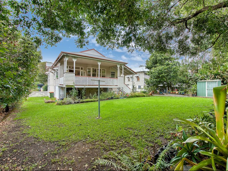 Photo - 17 Myrtle Street, Grange QLD 4051 - Image 2