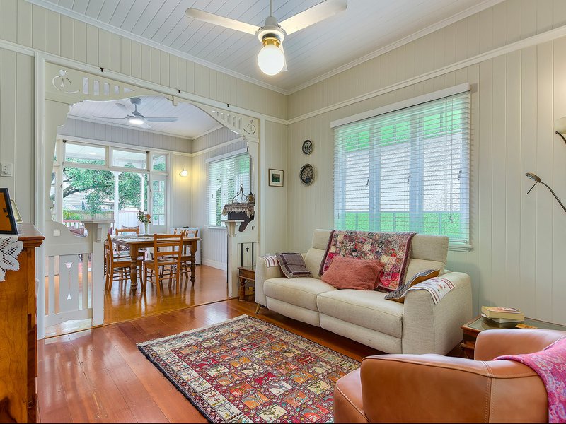 Photo - 17 Myrtle Street, Grange QLD 4051 - Image 4