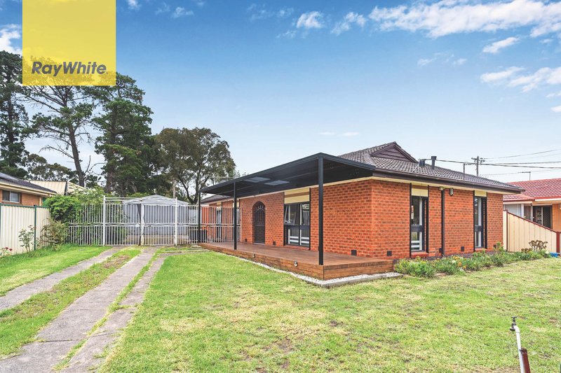 17 Myuna Drive, Kings Park VIC 3021