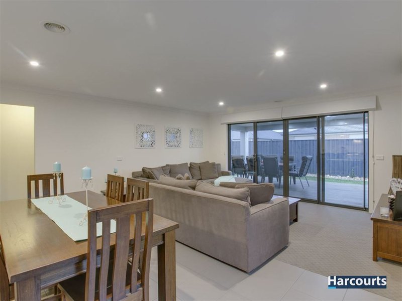 Photo - 17 Naas Road, Clyde North VIC 3978 - Image 3