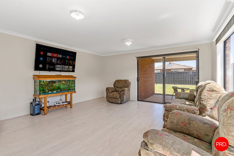 Photo - 17 Namatjira Boulevard, Huntly VIC 3551 - Image 3