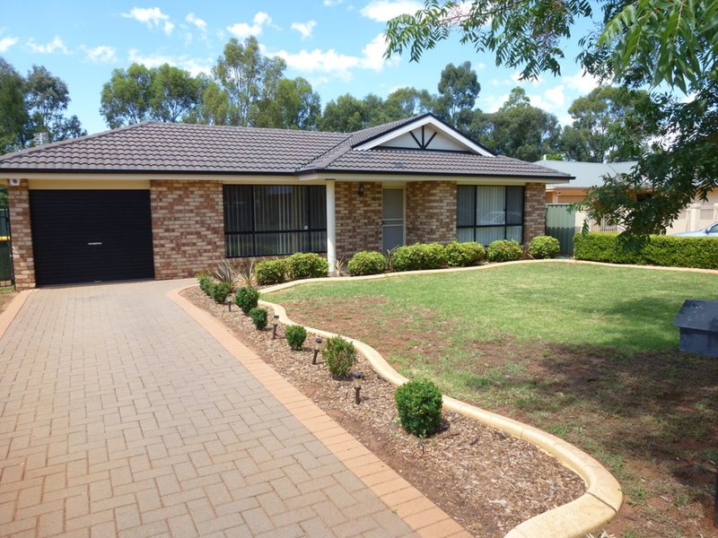 17 Namoi Crescent, Dubbo NSW 2830