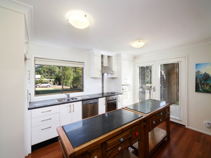 Photo - 17 Nerissa Road, Erina  Nsw  2250 , Erina NSW 2250 - Image 5