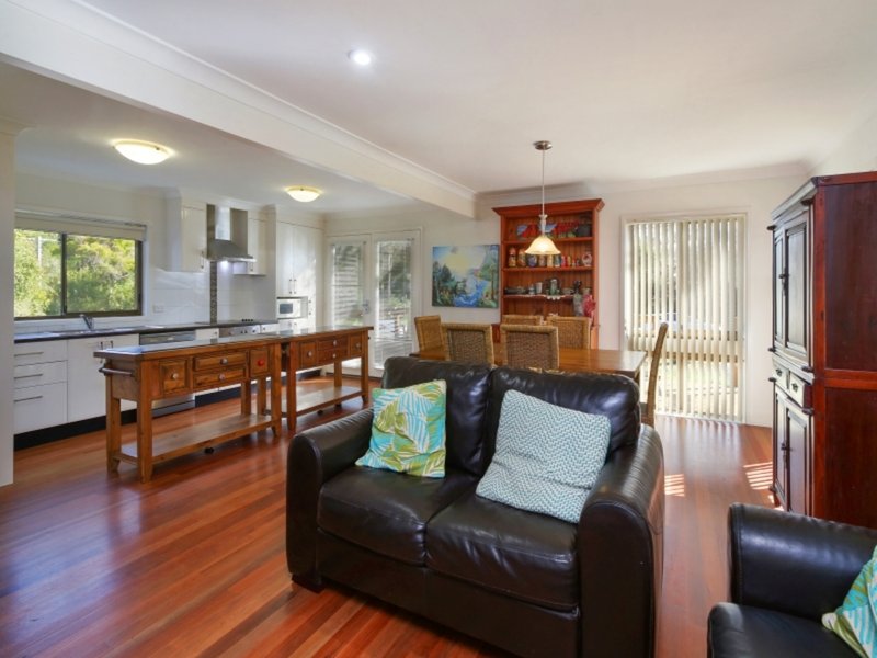 Photo - 17 Nerissa Road, Erina  Nsw  2250 , Erina NSW 2250 - Image 7