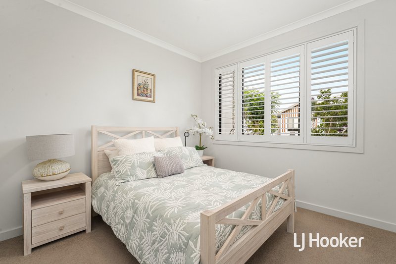 Photo - 17 Newington Glade, Marsden Park NSW 2765 - Image 9