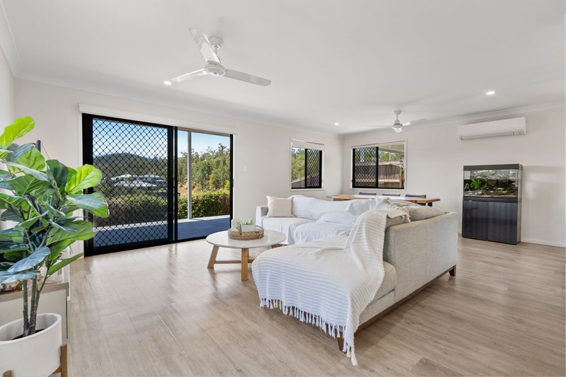 Photo - 17 Niche Glade Circuit, Maudsland QLD 4210 - Image 5