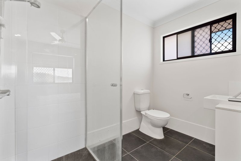 Photo - 17 Niche Glade Circuit, Maudsland QLD 4210 - Image 11