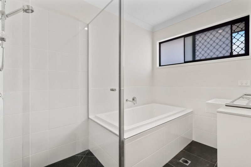 Photo - 17 Niche Glade Circuit, Maudsland QLD 4210 - Image 15