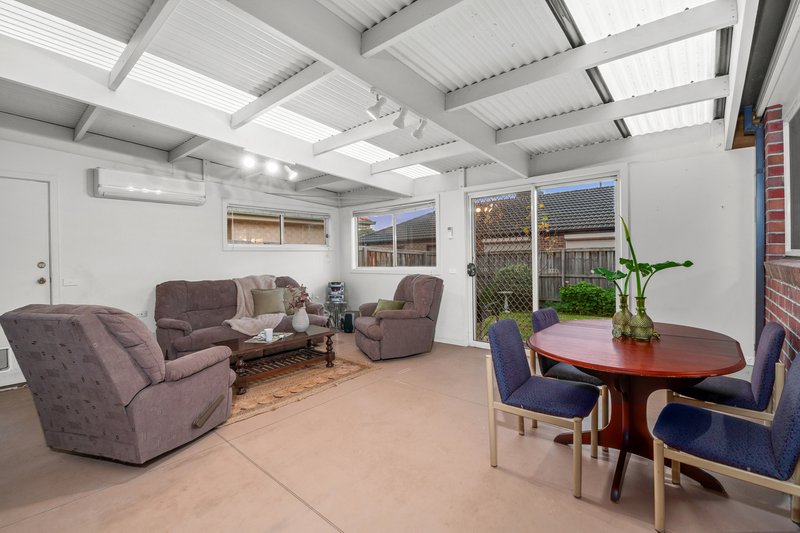 Photo - 17 Nighthawk Boulevard, South Morang VIC 3752 - Image 12