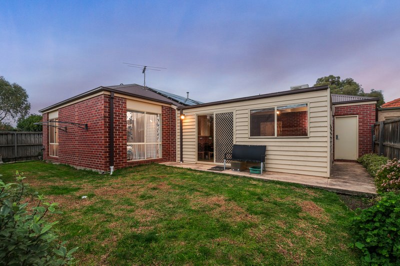 Photo - 17 Nighthawk Boulevard, South Morang VIC 3752 - Image 16