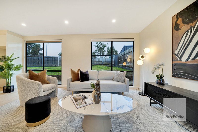 Photo - 17 Ninda Court, Westmeadows VIC 3049 - Image 5