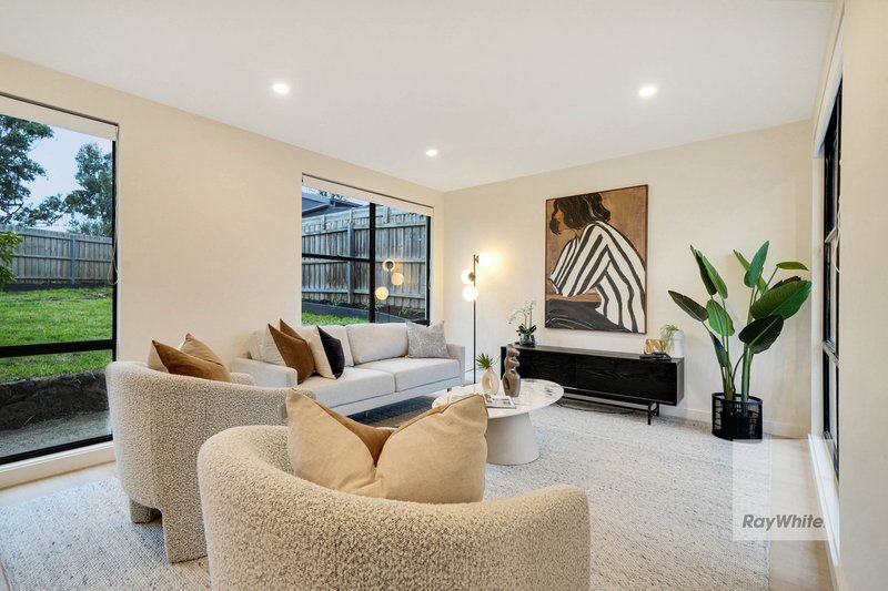 Photo - 17 Ninda Court, Westmeadows VIC 3049 - Image 7