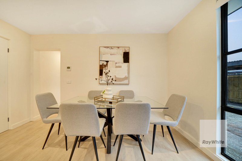 Photo - 17 Ninda Court, Westmeadows VIC 3049 - Image 13