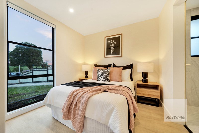 Photo - 17 Ninda Court, Westmeadows VIC 3049 - Image 14