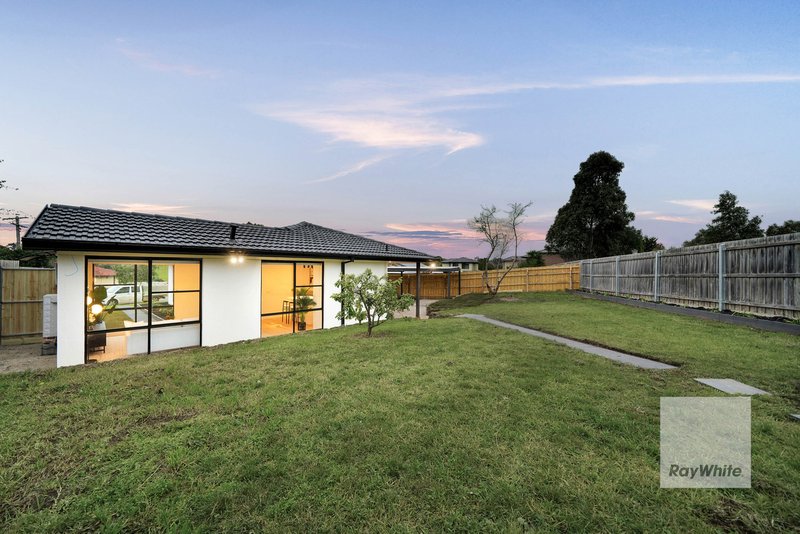 Photo - 17 Ninda Court, Westmeadows VIC 3049 - Image 22