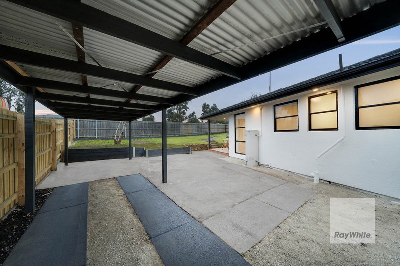 Photo - 17 Ninda Court, Westmeadows VIC 3049 - Image 25