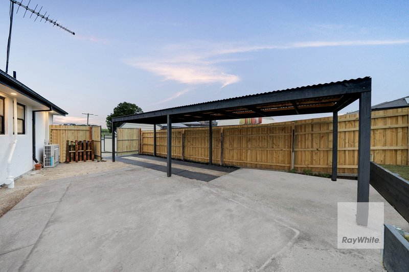 Photo - 17 Ninda Court, Westmeadows VIC 3049 - Image 26