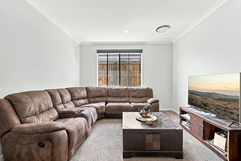 Photo - 17 Nive Road, South Maclean QLD 4280 - Image 2