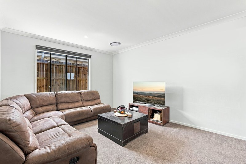 Photo - 17 Nive Road, South Maclean QLD 4280 - Image 4