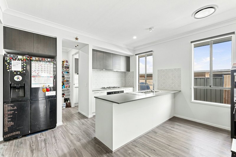 Photo - 17 Nive Road, South Maclean QLD 4280 - Image 6