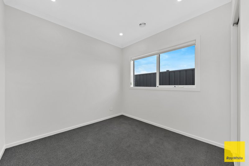 Photo - 17 Noorat Road, Beveridge VIC 3753 - Image 6